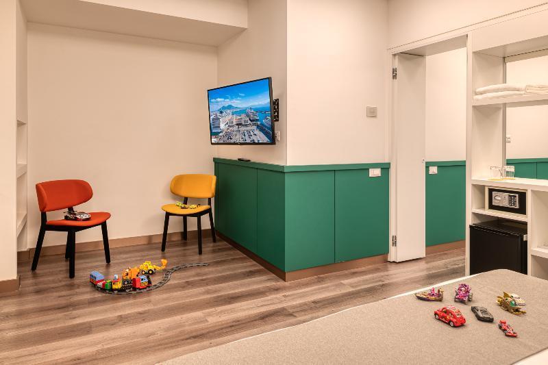 Hotel Smart - Harbour 4*
